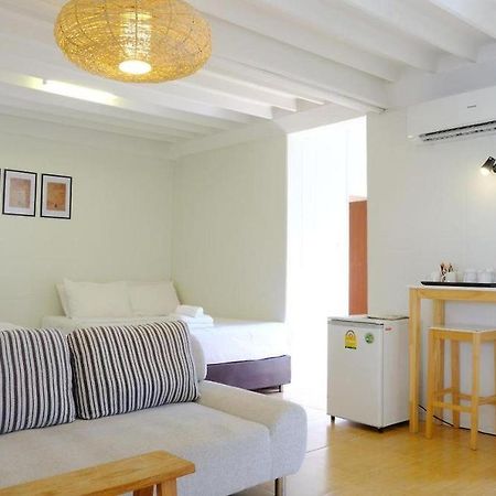 Udee Cozy Hotel Chiang Mai Esterno foto