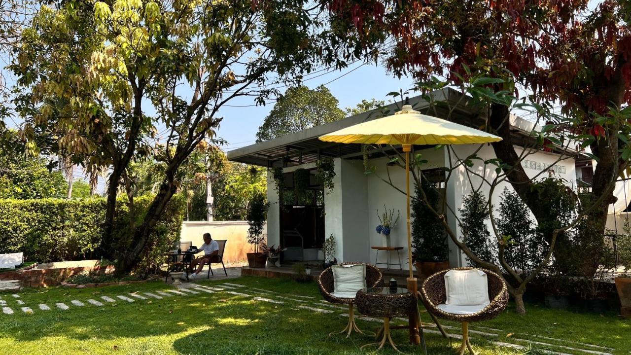 Udee Cozy Hotel Chiang Mai Esterno foto