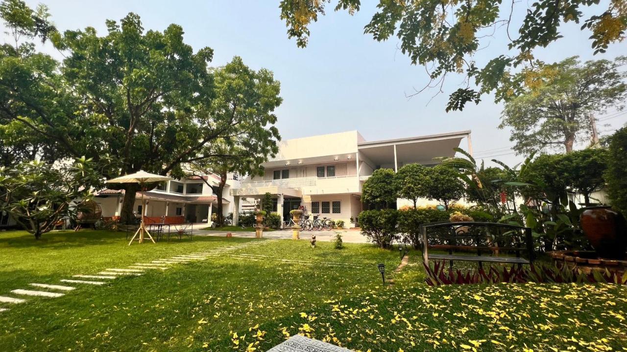 Udee Cozy Hotel Chiang Mai Esterno foto